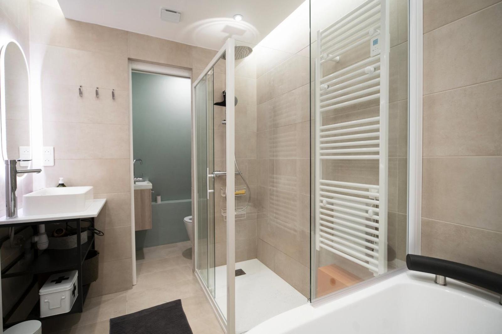 Bel Appartement Type Chalet Avec Balneo Et Jardin Greolieres Extérieur photo